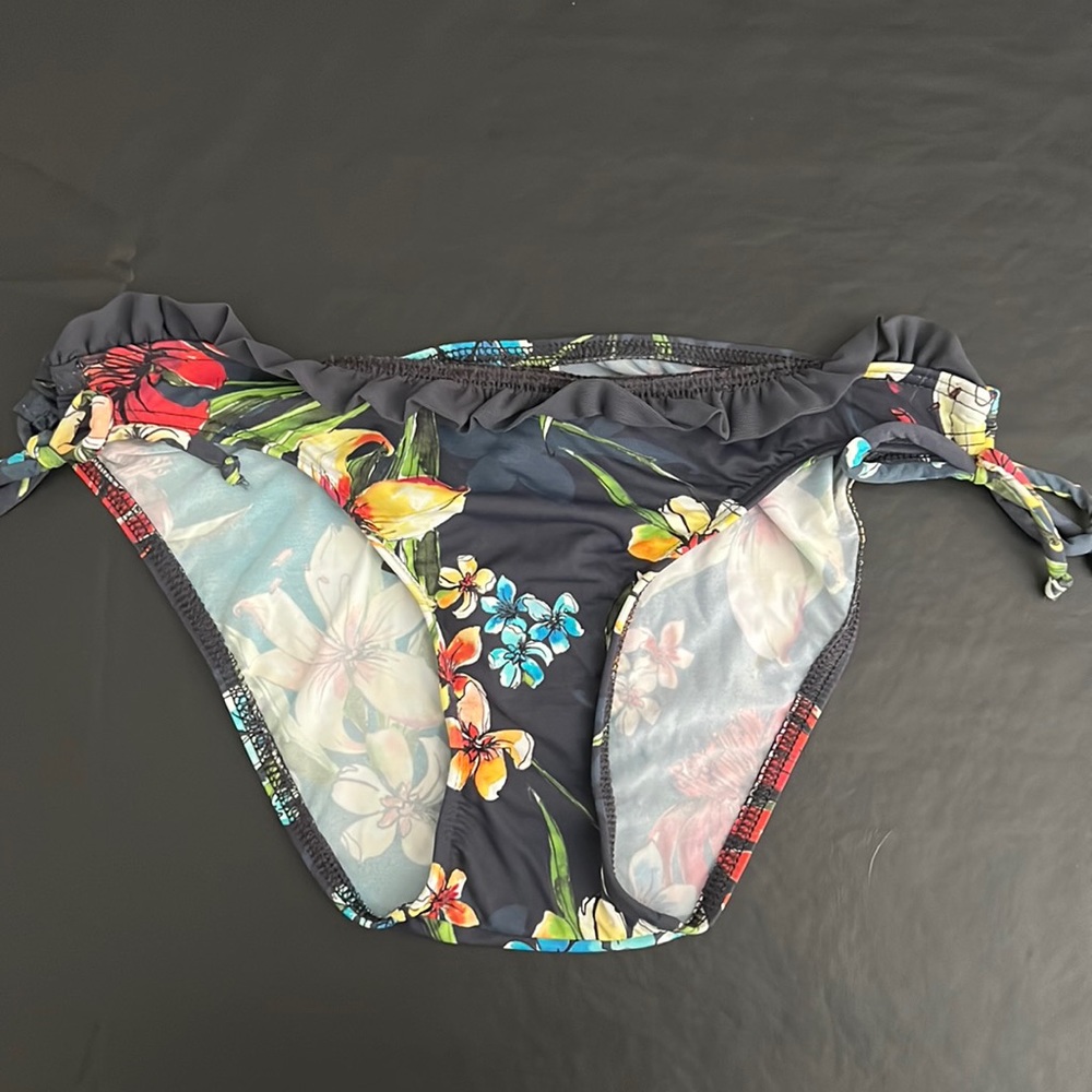 JETS by Jessika Allen Navy Floral Ruffle Tieside Bikini Bottom US Sz 6 - NWT!